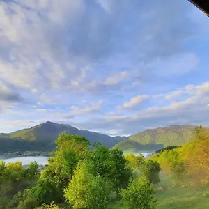 https://larbonnaise.midi-pyreneeshotels.com