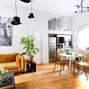 https://trendy-flat-lyon-centre-hotel-de-ville.hotels-rhonealpes.com