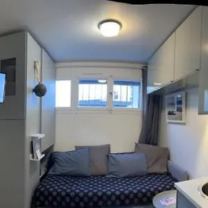 Appartement 17 Cosy Et Calme Au Dessus Du Vieux Port, Marseille